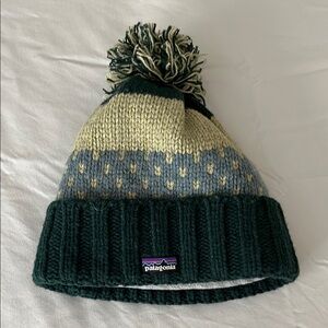 Patagonia Green and Beige Kids Pom-Pom Beanie